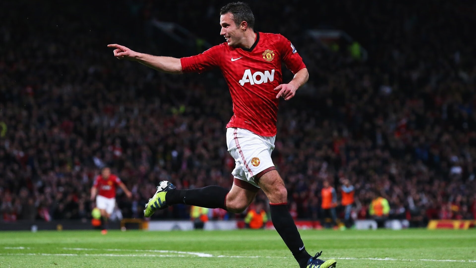 热刺的困境：球迷嘘声与球员冷落主帅的背后真相，热刺球迷反应视频